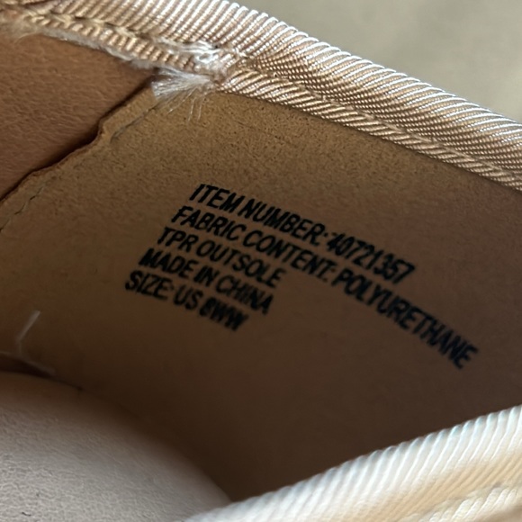 NWT Torrid Bow Detail Square Toe Flat (WW) - Picture 10 of 10